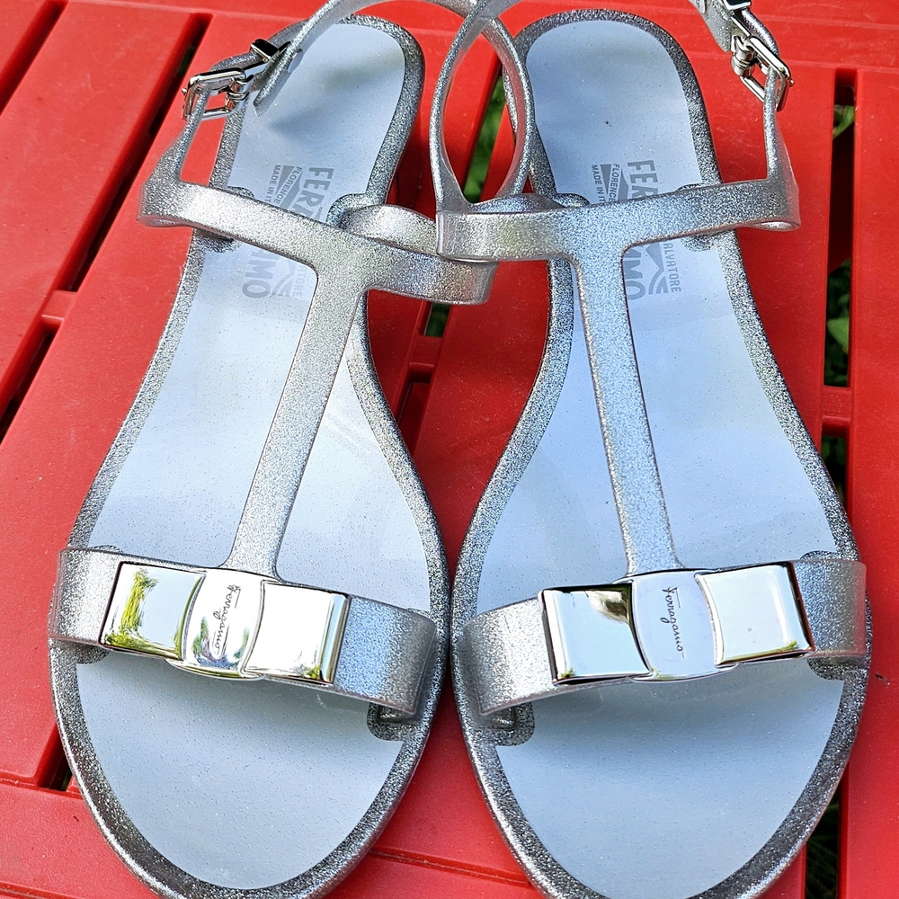Salvatore Ferragamo Favilia Jelly City Sandals. Size 6
